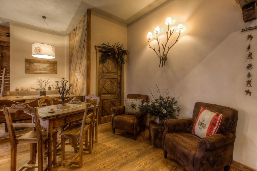 كورمايور B&B Residence Checrouit المظهر الخارجي الصورة