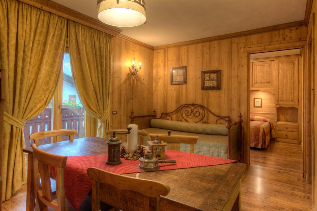 كورمايور B&B Residence Checrouit الغرفة الصورة