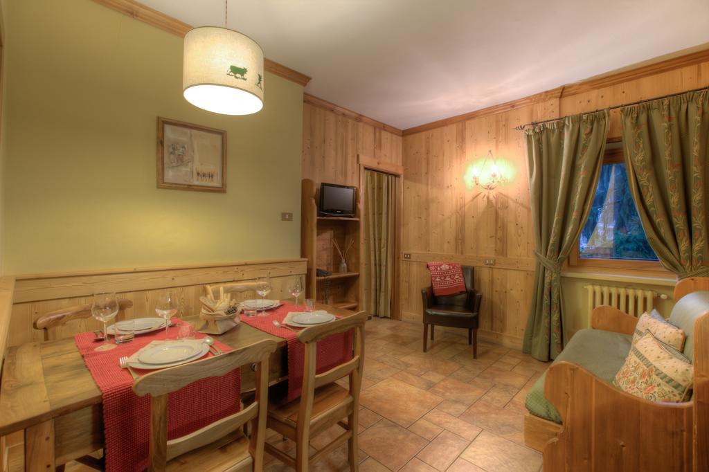 كورمايور B&B Residence Checrouit الغرفة الصورة