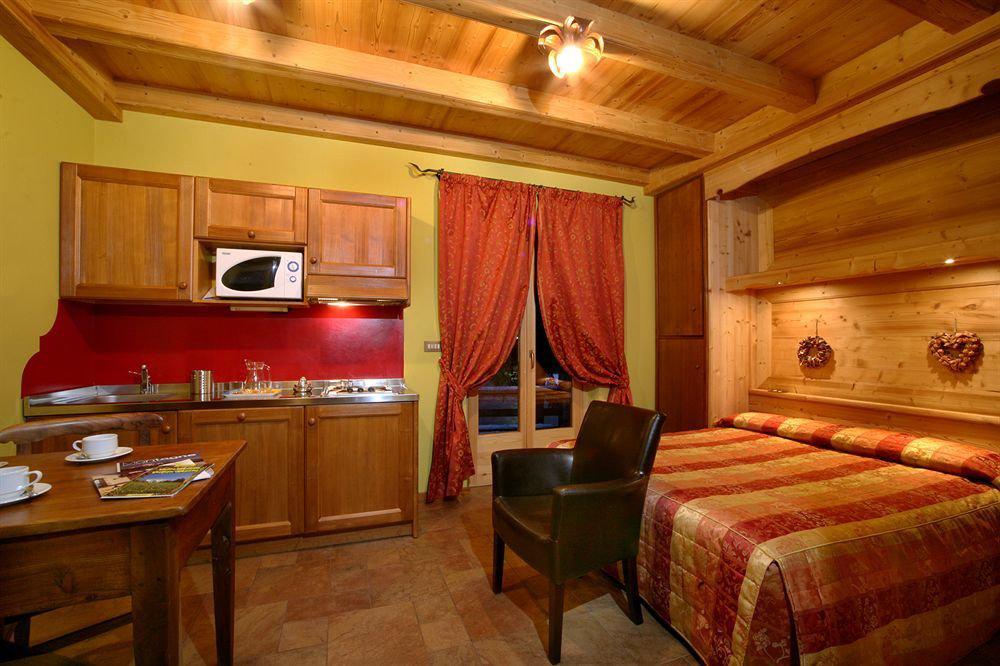 كورمايور B&B Residence Checrouit المظهر الخارجي الصورة