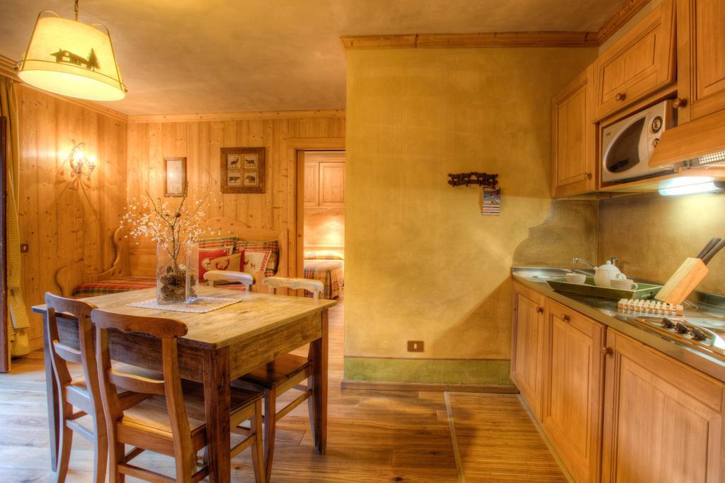 كورمايور B&B Residence Checrouit الغرفة الصورة