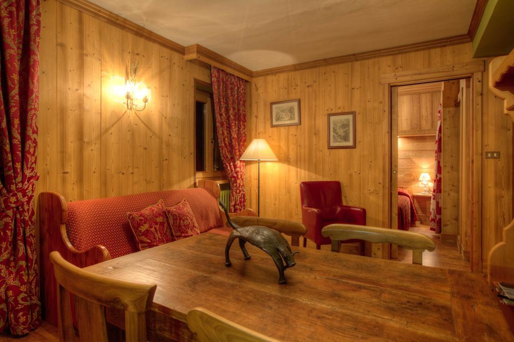 كورمايور B&B Residence Checrouit الغرفة الصورة