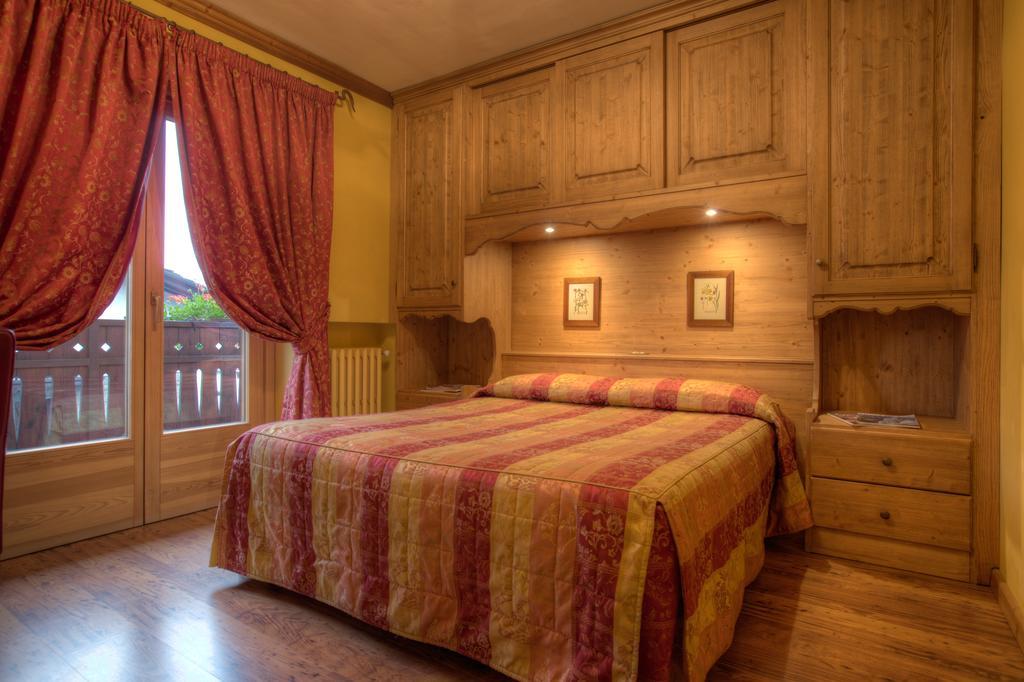 كورمايور B&B Residence Checrouit الغرفة الصورة